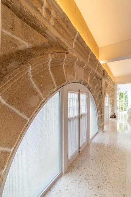 La Casa De Los Arcos - Casco Historico - Parking Opcional เฮเรซ เด ลาฟรอนเตรา ภายนอก รูปภาพ