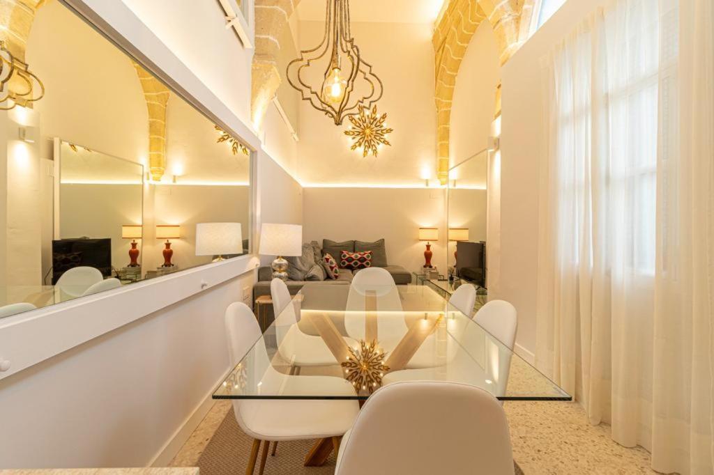 La Casa De Los Arcos - Casco Historico - Parking Opcional เฮเรซ เด ลาฟรอนเตรา ภายนอก รูปภาพ