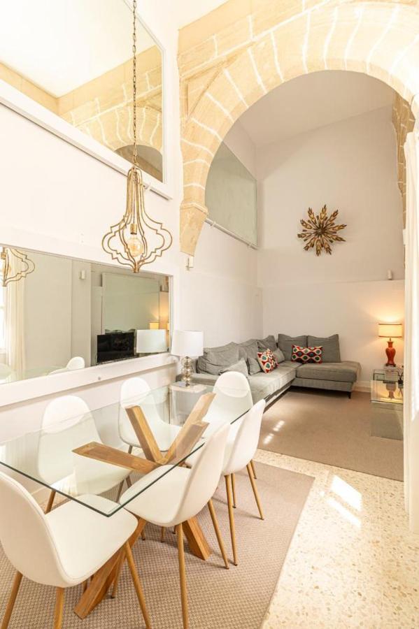 La Casa De Los Arcos - Casco Historico - Parking Opcional เฮเรซ เด ลาฟรอนเตรา ภายนอก รูปภาพ